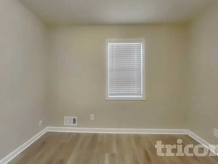 2407 Windridge Dr NE — Photo 11