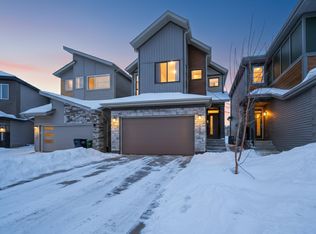 19286 22a Ave NW, Edmonton, AB