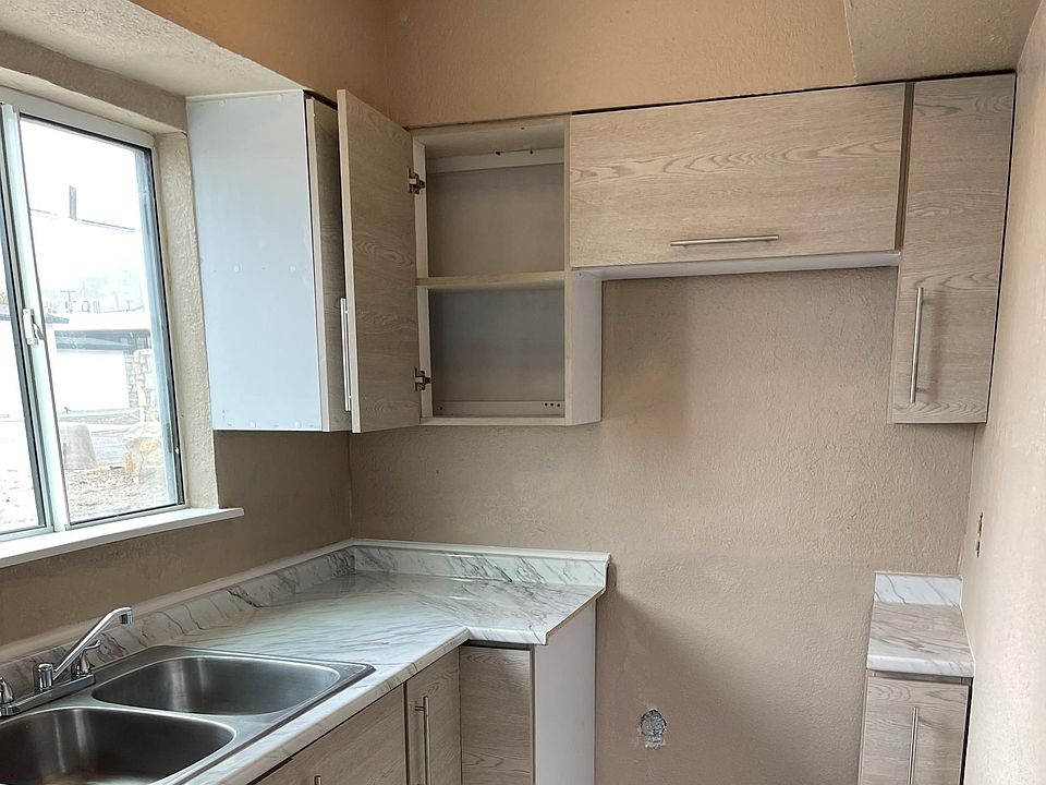 1st image of 3624 Keltner Ave APT 1
