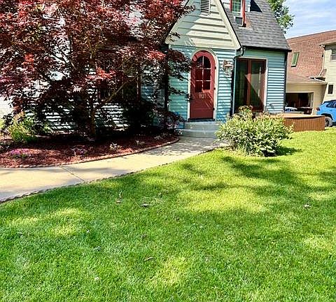 3rd image of 3121 Dexter Rd