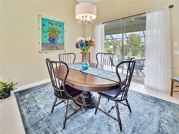 5th image of 7 White Marsh Ln