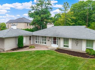 22 Poplar Dr, Richmond Hill, ON