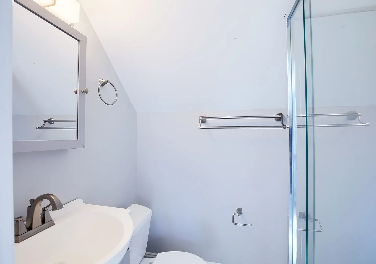 1 bed, 1.0 bath, 650 sqft, $1,350 — Photo 4