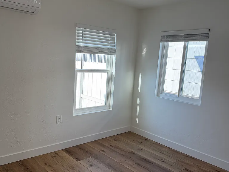 6262 Stewart St — Photo 14