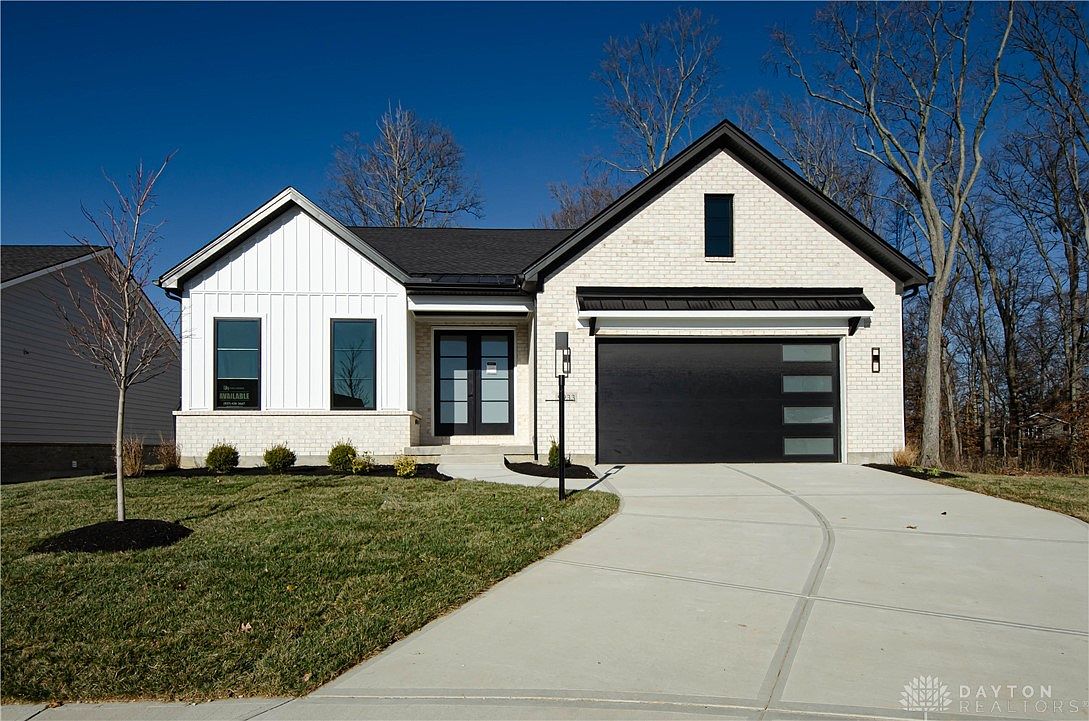 Chika✕2 9933 Rothschild Ct, Centerville, OH 45458 | Zillow