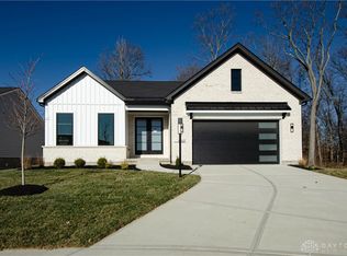 9933 Rothschild Ct, Centerville, OH 45458