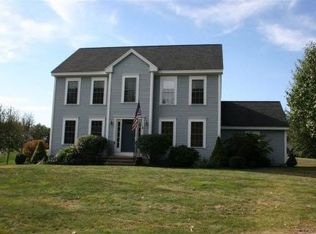 52 Willow St, Dover, NH 03820