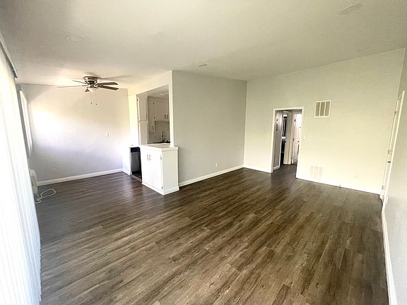2nd image of 439 S Saint Andrews Pl APT 22