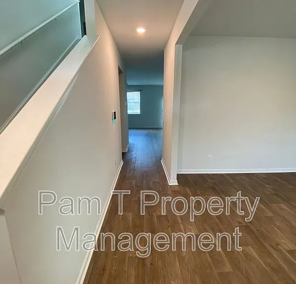 124 Troupe Dr — Photo 16