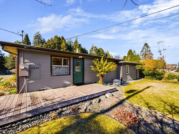 6144 Beechwood Dr, Eureka, CA 95503