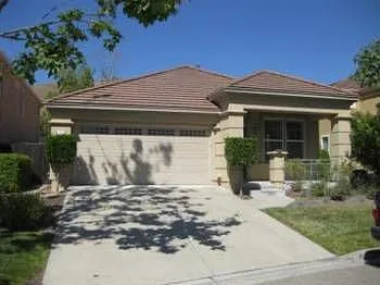 425 Fuchsia Ln photo 1