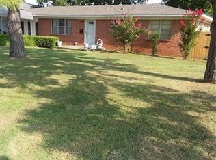 1210 E Gardena St, Ada, OK 74820