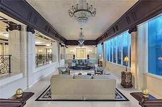 Parker Plaza Estates — Photo 2