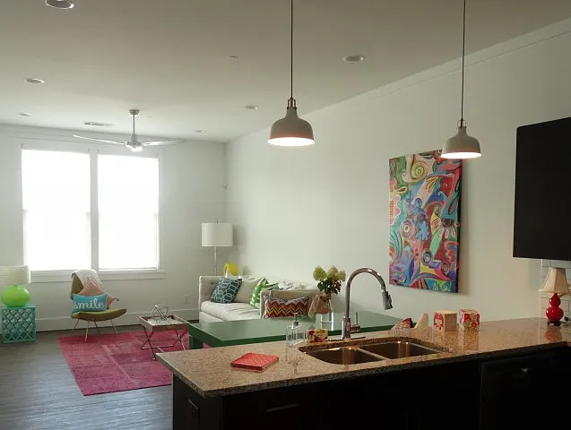 Swallowtail Flats Apartments — Photo 29