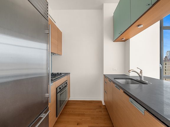 4th image of 310 W 52nd St APT 16B