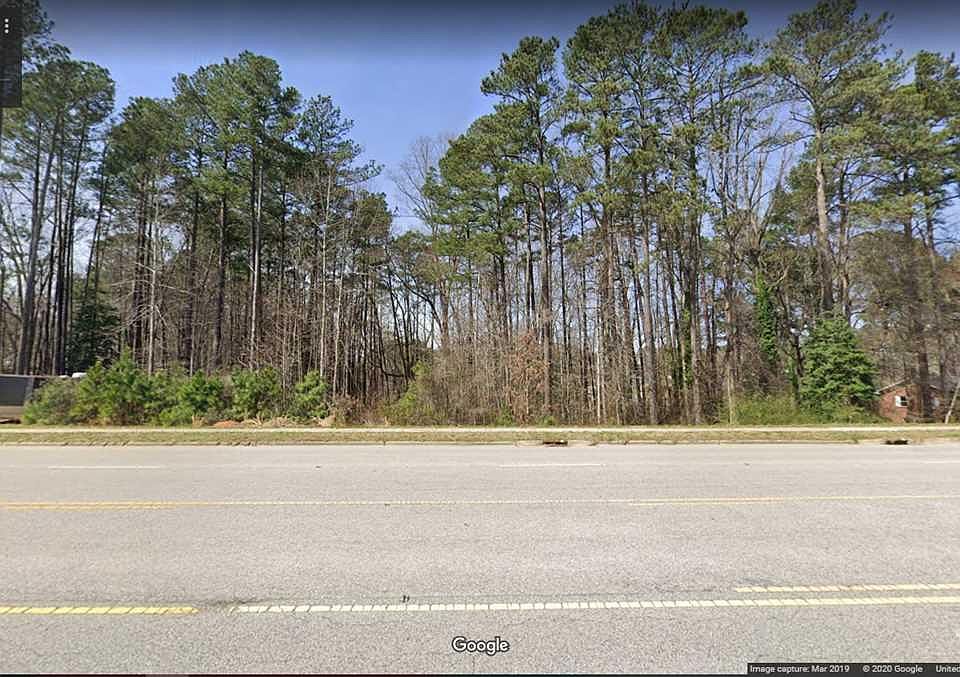 2nd image of 2304 Piney Plains Rd