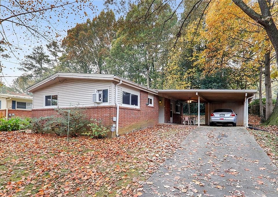1st image of 2605 McClave Dr