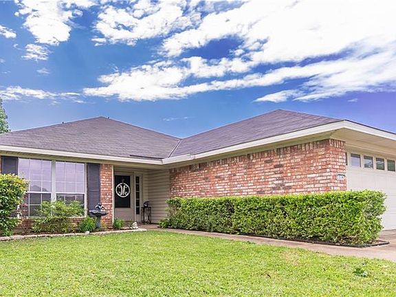2nd image of 1516 Winchester Dr