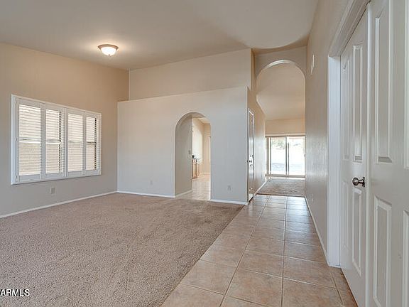 3rd image of 4930 E GLENCOVE Circle