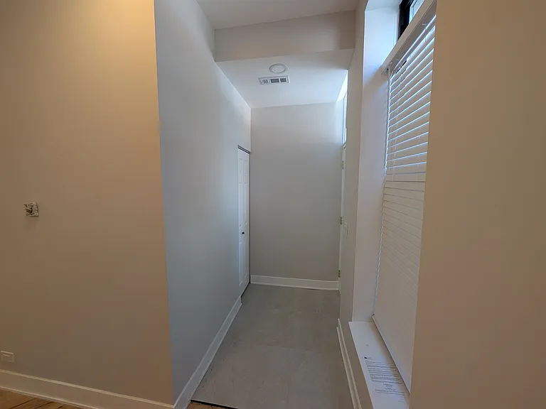 916 N Noble St #2F — Photo 13