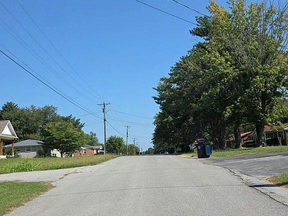 5th image of 831 Luttrell Ave
