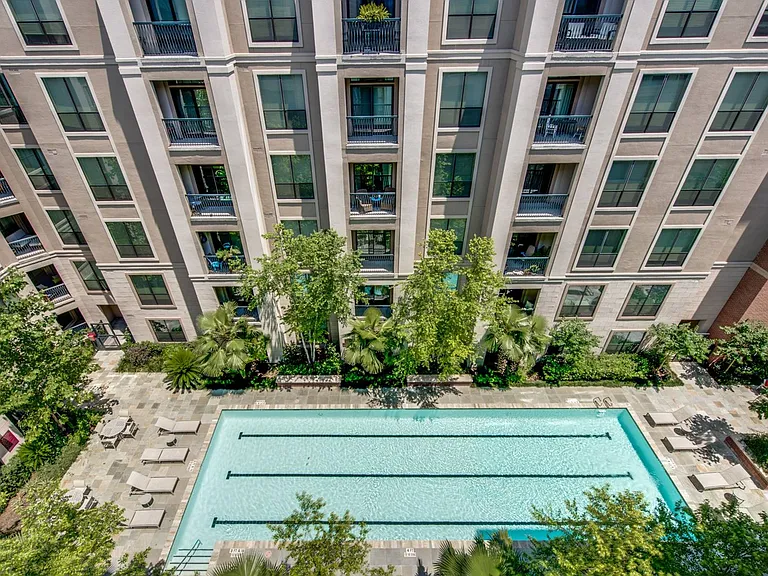 2900 West Dallas — Photo 15