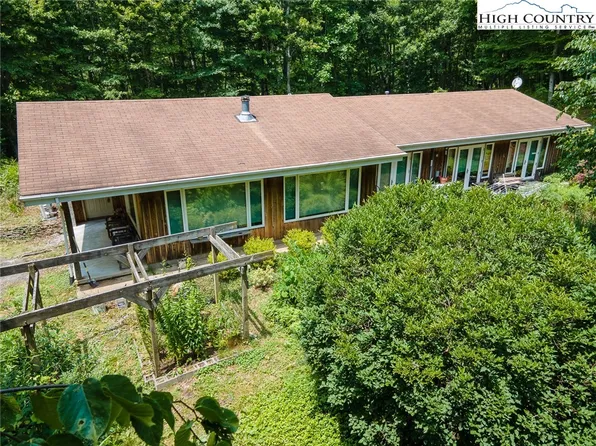 2918 Silas Creek Road, Lansing, NC 28643