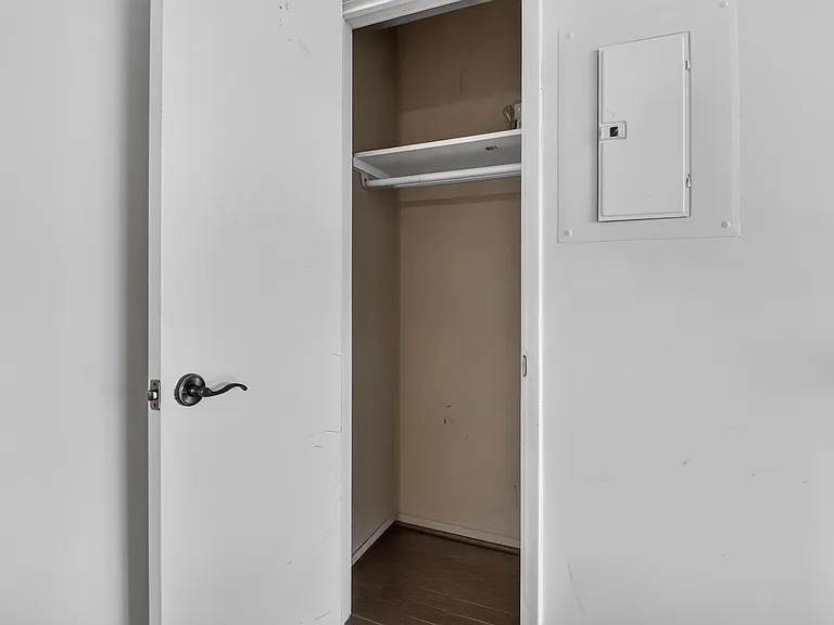 12 S Van Dorn St #503 — Photo 9