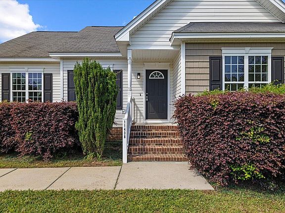 3rd image of 11438 Village Square Dr