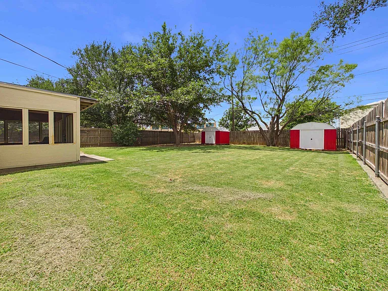 4844 Matterhorn Dr — Photo 39