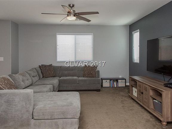 3rd image of 10818 Merrimack Ave