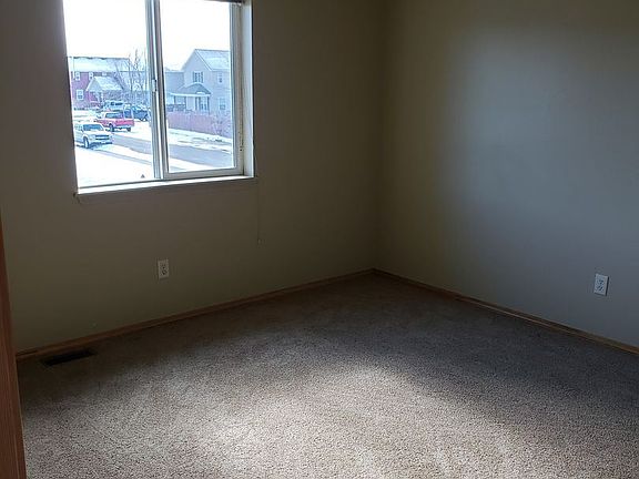 5th image of 893 N River Rock Dr #11209719
