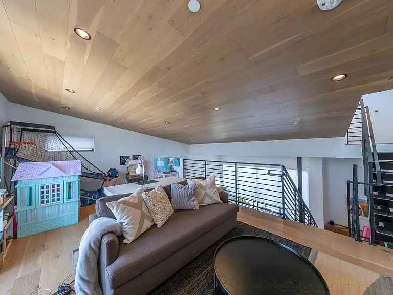 2506 S Wilson Ave — Photo 36
