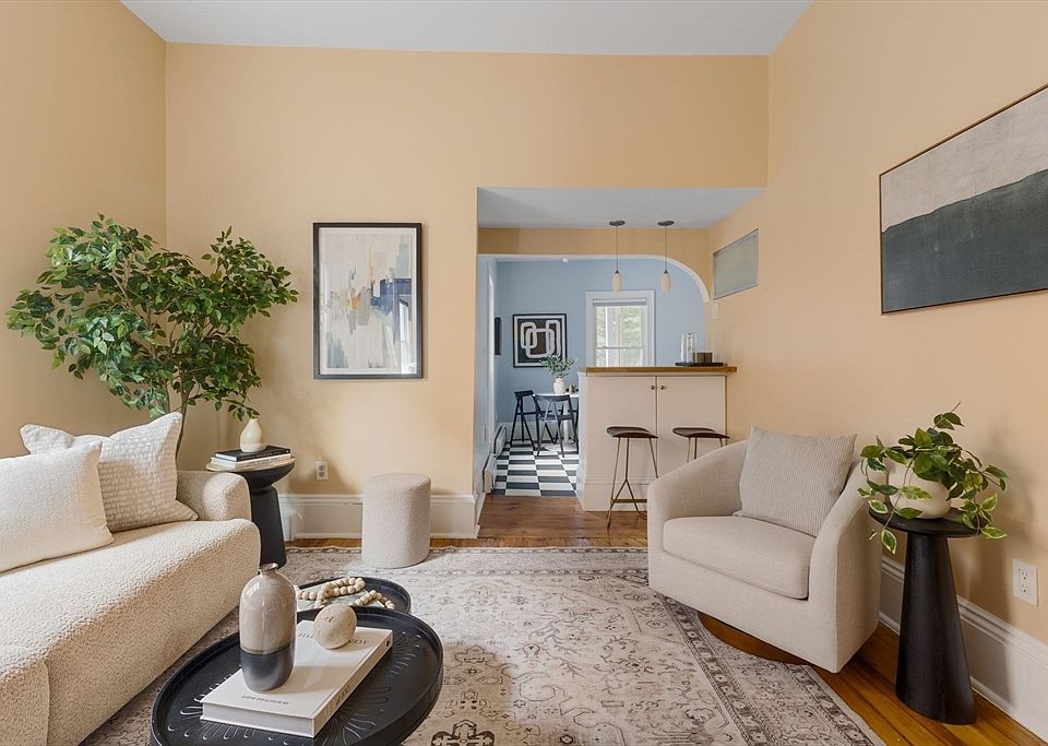 1st image of 19 Fairmont Ave #1