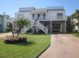 36 Nassau Dr, Rockport, TX 78382
