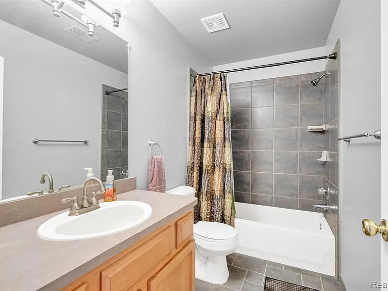 42682 Park Crescent Dr — Photo 36