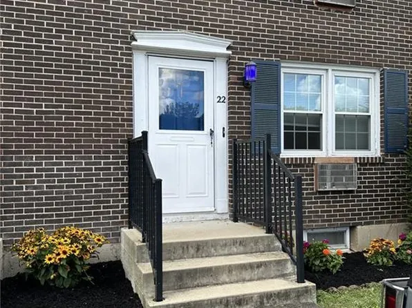 22 Woodridge Drive #22, Cheshire, CT 06410