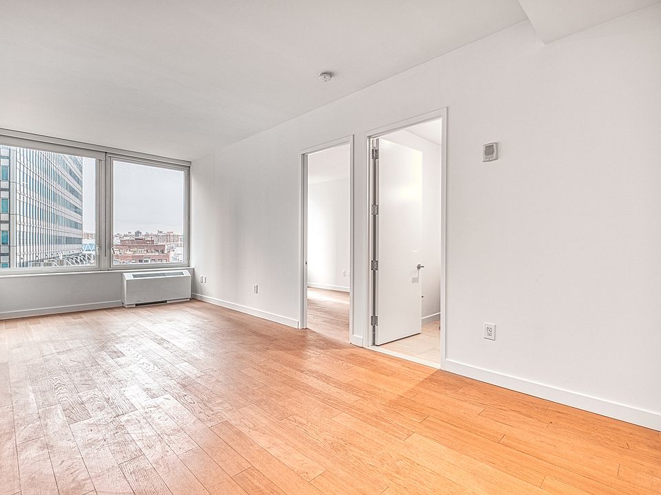 1st image of 180 Water St APT 812