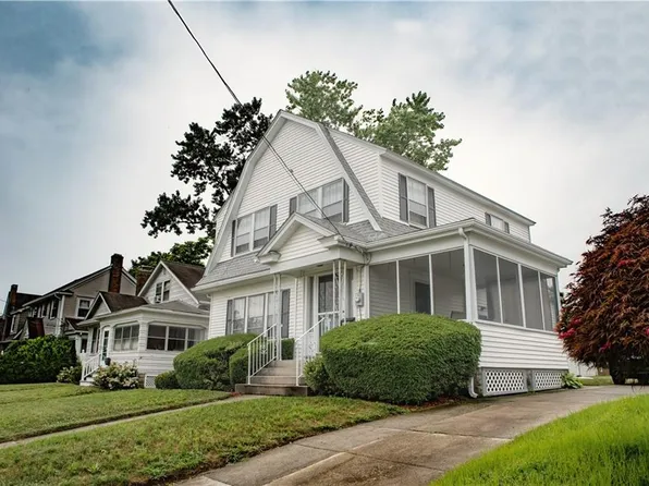 151 Grace St, Cranston, RI 02910