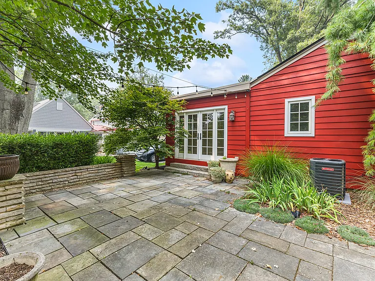 123 W Clearview Ave — Photo 42