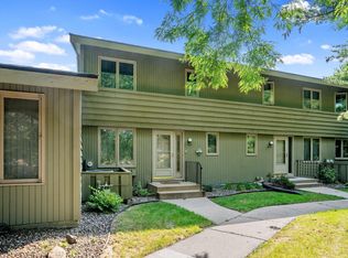 217 Windsor Ct, New Brighton, MN 55112