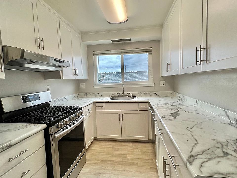 1st image of 633 Kearney St APT 4