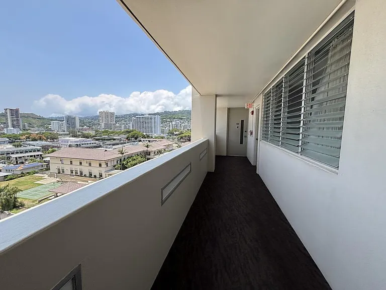 1212 Punahou St #1005 — Photo 21
