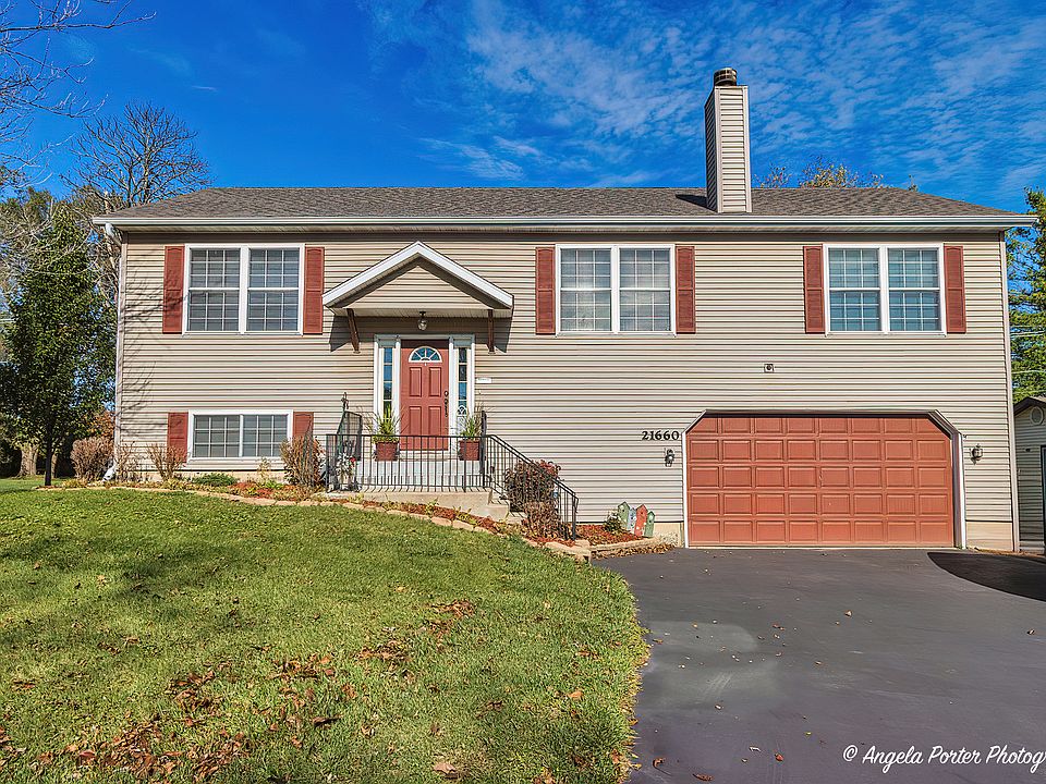 1st image of 21660 W Sarah Dr