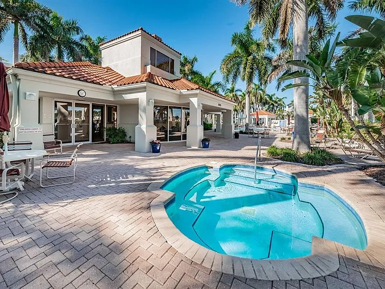 6083 Bahia Del Mar Cir #460 — Photo 23