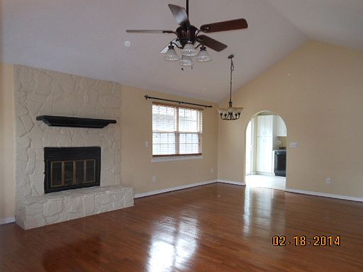 2nd image of 1704 Bennetts End