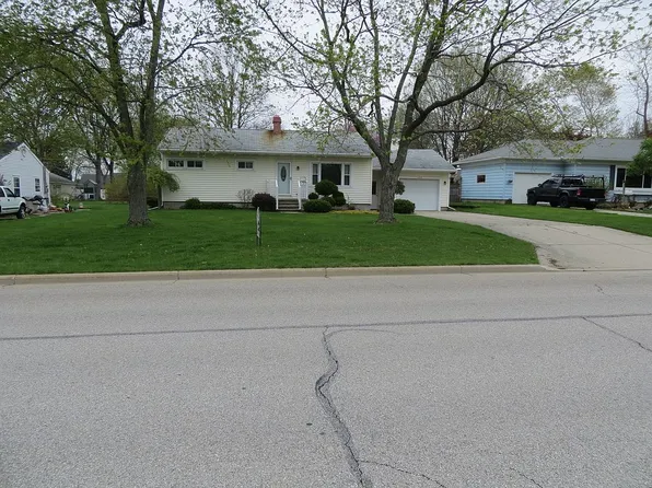 408 Walnut St, Archbold, OH 43502