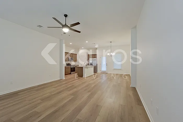 106 Hendrix Rd — Photo 5