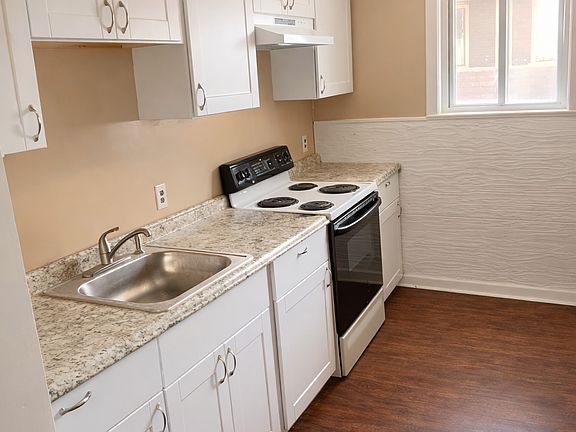 4th image of 50 Plymouth St #1