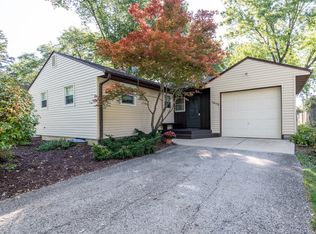 1606 E Evergreen St, Wheaton, IL 60187